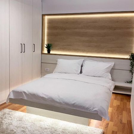 Iulius Loft Apartment Яш Екстериор снимка