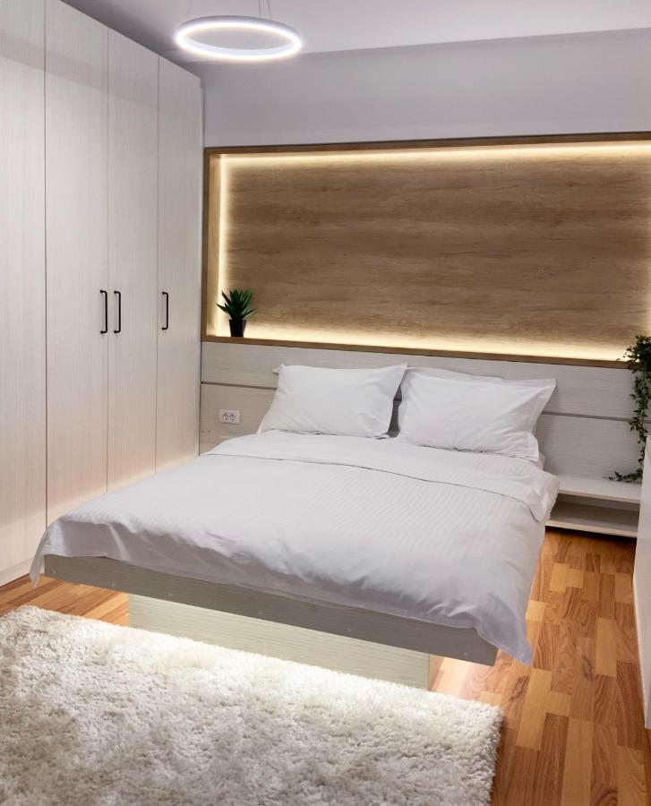 Iulius Loft Apartment Яш Екстериор снимка