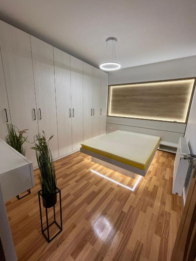 Iulius Loft Apartment Яш Екстериор снимка